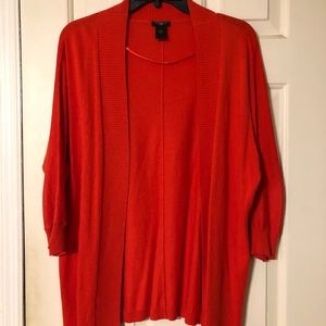 Sweater with 3/4 length sleeve